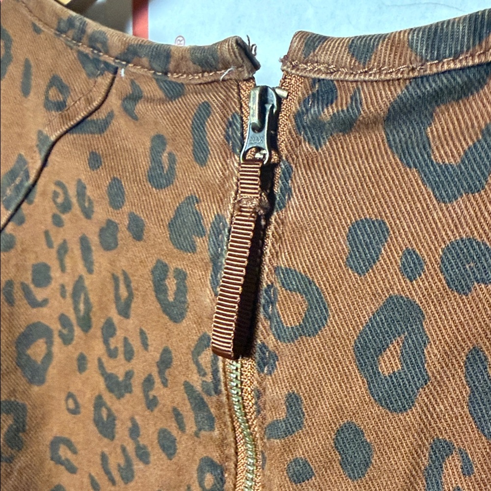 UNIVERSAL THREAD Leopard Denim Mini Puff Sleeves … - image 9